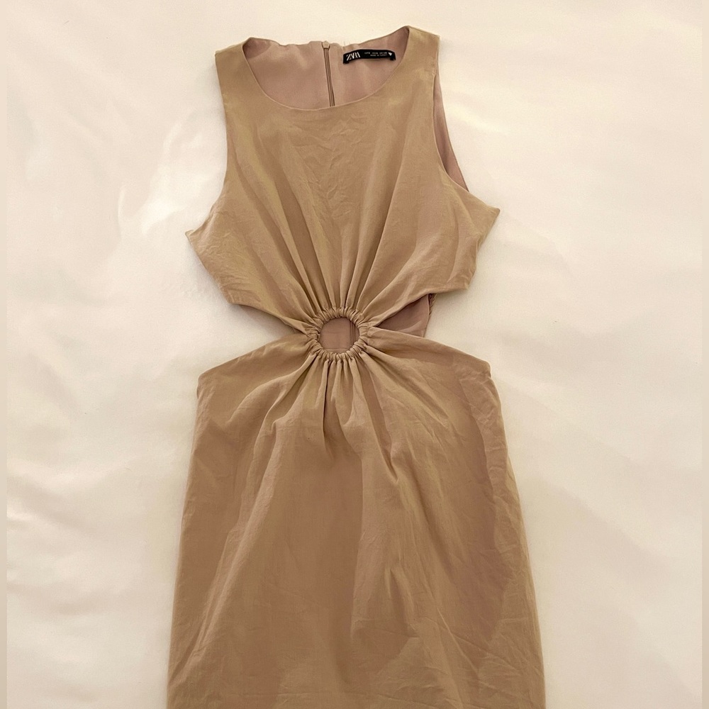 TAN CUTOUT DRESS